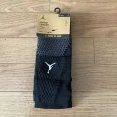 【未使用品】ジョーダン ユニコーン クルーソックス FZ3393-010 BLK