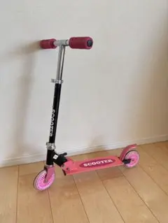 SCOOTER ピンク キックボード キッズ　子ども