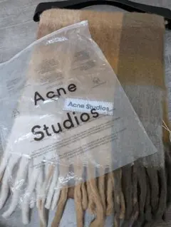 Acne Studios マフラー イタリア製のサムネイル