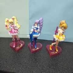 フレッシュプリキュア! キュアピーチ キュアベリー キュアパイン フィギュア
