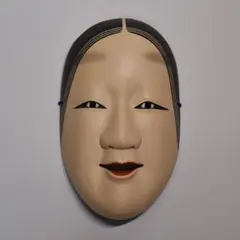 能面（小面） ① 木彫 - メルカリ