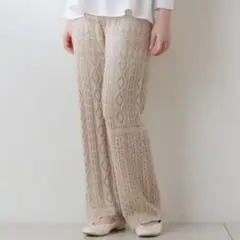 Chico フーズフーチコ　透かし柄ロングニットパンツ　透かし柄編みニットのサムネイル