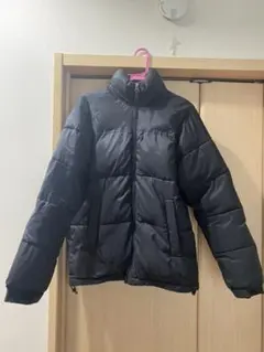 黒 ダウンジャケット