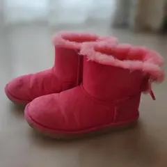 ugg 20