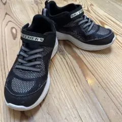 SKECHERS ブラック スニーカー 21cm