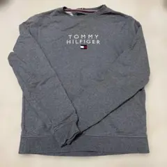 TOMMY HILFIGER トレーナー　Sサイズ
