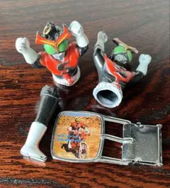 【当時物】仮面ライダーストロンガー パーツ＆ベルトバックル おまとめセットのサムネイル