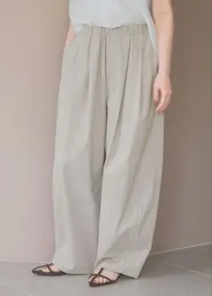 アパートバイ コクーンボリュームパンツ　ベージュ Mサイズ