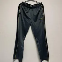 Item thumbnail for item 9df3ef9c-de24-4f97-98bd-59b11f4122f2