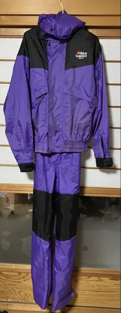 アブガルシア Abu Garcia レインウェア 上下セット S 黒・ベージュ アブガルシア Abu Garcia レインウェア 上下セット S 黒