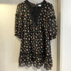 キャサリンコテージ　黒花柄七分袖ワンピース　140cm