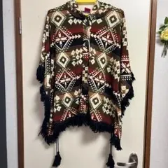 幾何学模様 フード付きポンチョ