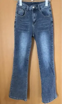 dazy フレアブーツカット