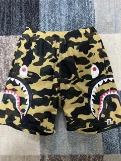 A BATHING APE シャーク カモフラ ショートパンツのサムネイル