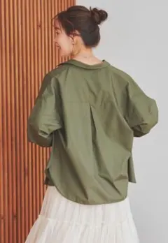 【美品】ティティベイト シャツ