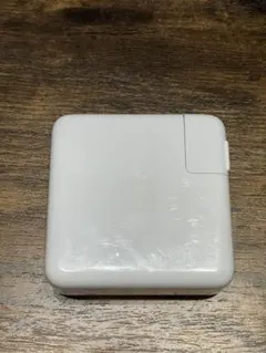 Apple純正 61W USB-C 電源アダプタ (A1947)