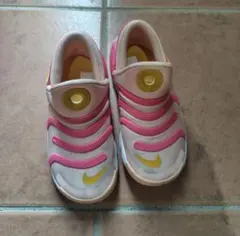 Nike ピンク スニーカー 18センチ