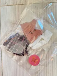 プチブライス　アウトフィット　ニットセーターとベスト、タイツセット