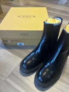 TOD'S サイドゴアブーツ 37 ブラックのサムネイル