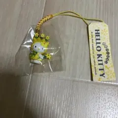 ご当地キティ 根付け 千葉限定 房総バージョン（菜の花） - メルカリ