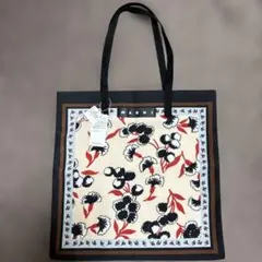 新品　MARNI バンダナトート　ベージュフラワーのサムネイル