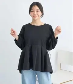 アースミュージック＆エコロジー　ペプラムプルオーバー　ネイビー　美品