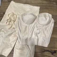 フォーシス&カンパニー　ブライダルインナー セット FOURSIS &CO フォーシス カンパニー グラマラスビスチェ