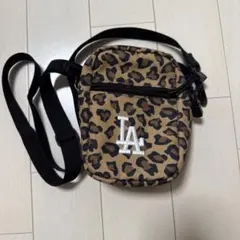 MLB LA Dodgers レオパード柄 ショルダーバッグのサムネイル