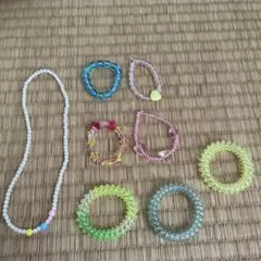 カラフルビーズネックレスとブレスレットセット