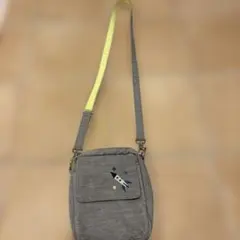 ロケット刺繍 ポシェット グレー ネオンイエロー