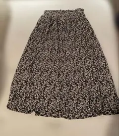 ネイビー　小花柄　フラワープリント　プリーツスカート　フレアースカート　サイズM