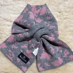 Aquascutum 花柄 差し込みマフラー グレー/ピンク