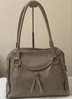♣︎ ウンガロ　ベージュレザーハンドバッグ