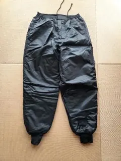 美品　中綿入り 防寒パンツ ブラック LL