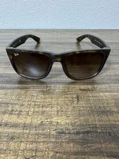 ブラウン サングラス