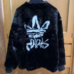 アディダスファージャケット　日本未発売