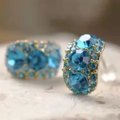 アクアマリン風　ピアス　C型フープピアス　ブルー　18k GP ゴールド　可愛い