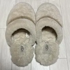 UGG ルームシューズ サイズ25 US8 サンドのサムネイル