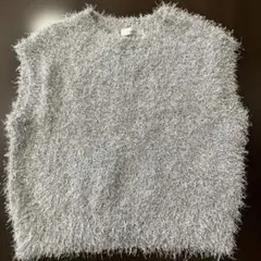 春ニット　ベスト　編み込みベスト　グレイ