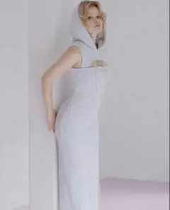 ANDMARY ノースリーブ フーディー ワンピース グレーのサムネイル