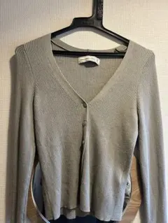 Abercrombie & Fitch ライトグリーン Vネックトップス M