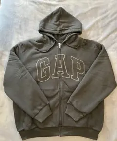 リラックスフィットGAPロゴ裏ボア　ジップアップパーカー黒