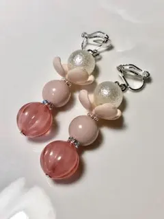 ハンドメイド　イヤリング　ピンク