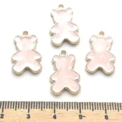 処分品⚠️2点限り⭐シンプルなクマ(ピンク).。.:*4個♡ゴールドチャーム