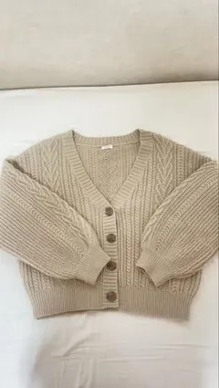 カーディガン ケーブルニット