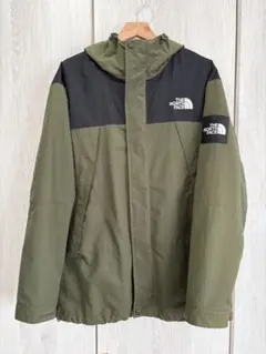 韓国限定ホワイトレーベルノースフェイス マウンテンパーカー