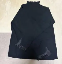 フリルネック ブラックニット 長袖