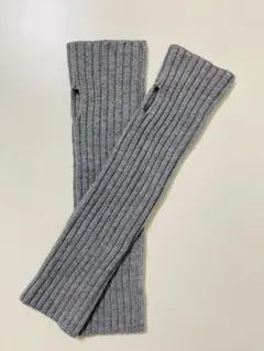 GU アームウォーマー　グレー