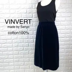 VINVERT ネイビーカラー 膝下丈 ベロアスカートのサムネイル