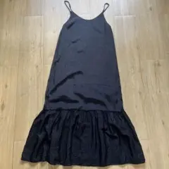 美品希少 販売終了 かぐれ リネン100%キャミソールワンピース 黒 FREE 美品希少 販売終了 かぐれ リネン100%キャミソールワンピース 黒 FREE
